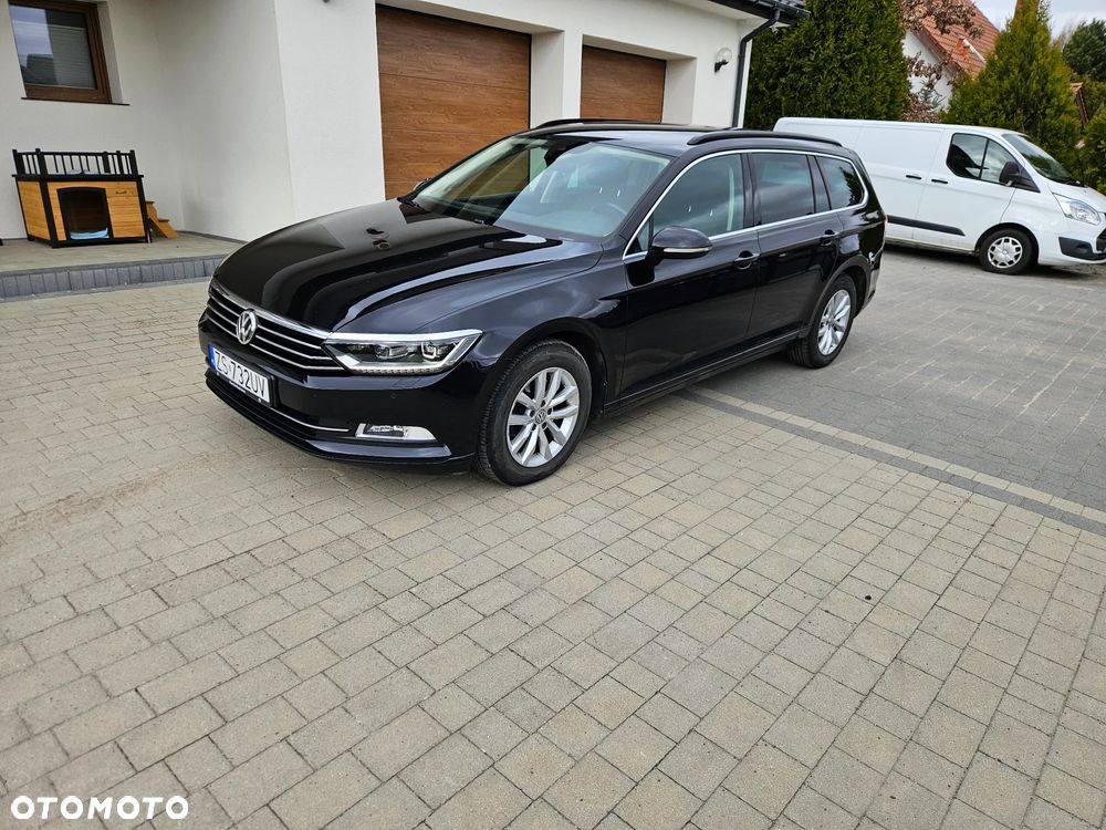 Volkswagen Passat 2.0 TDI SCR DSG Business - 1