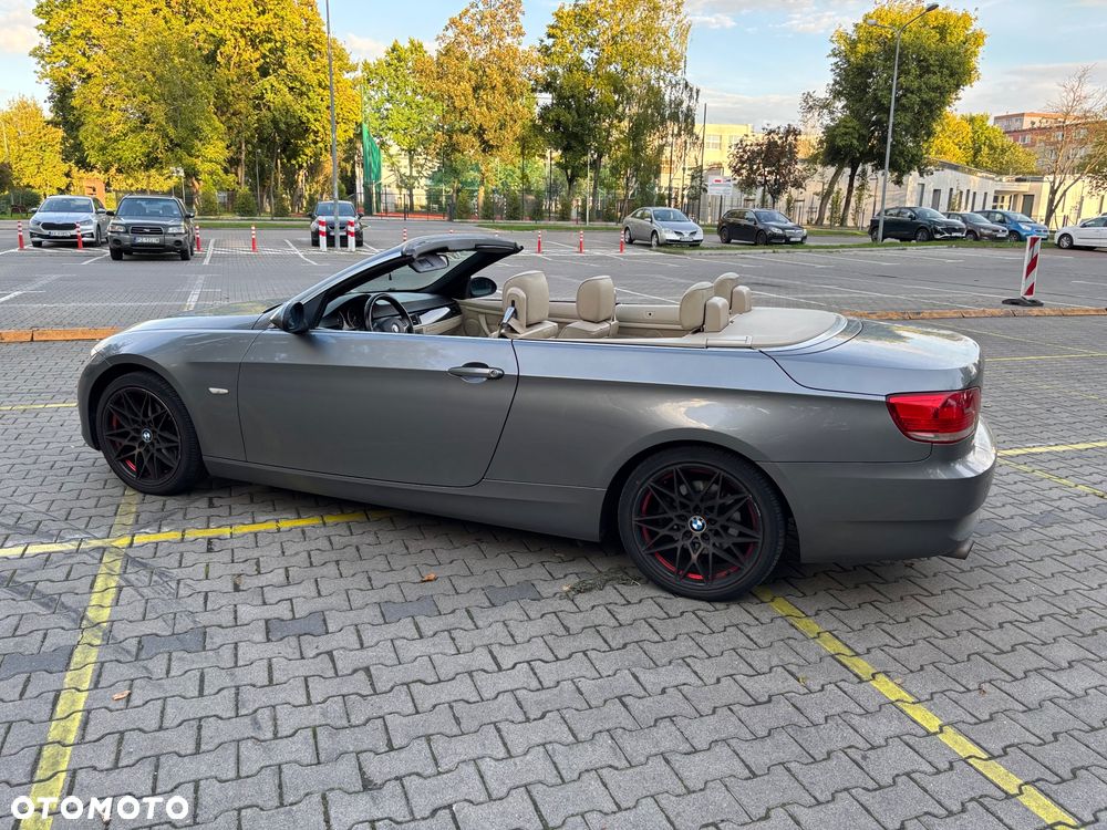 BMW Seria 3 320i - 13