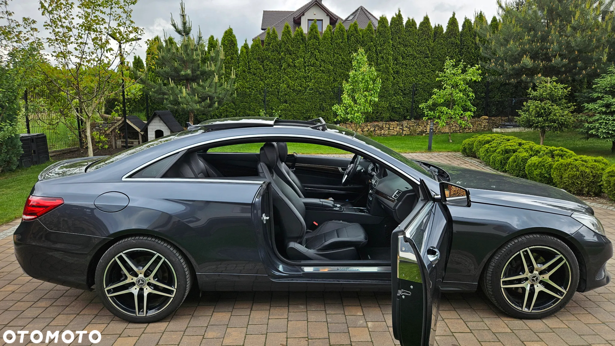 Mercedes-Benz Klasa E 350 Coupe 7G-TRONIC - 17