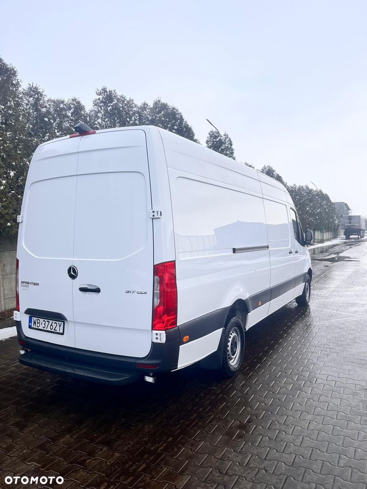 Mercedes-Benz Sprinter - 3