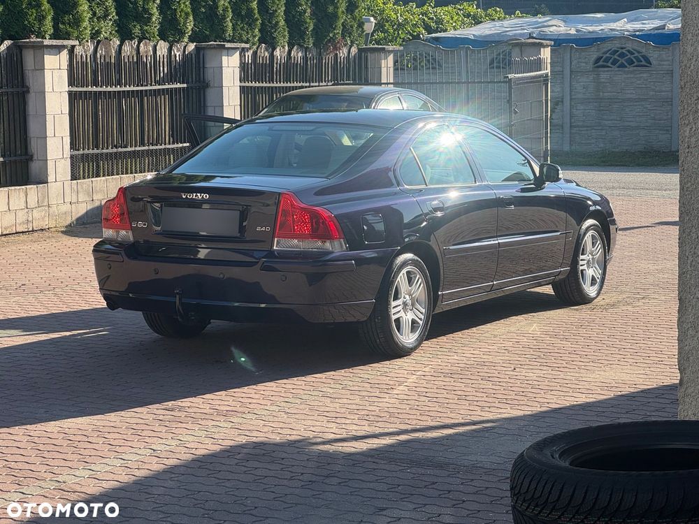 Volvo S60 2.4D Momentum - 14