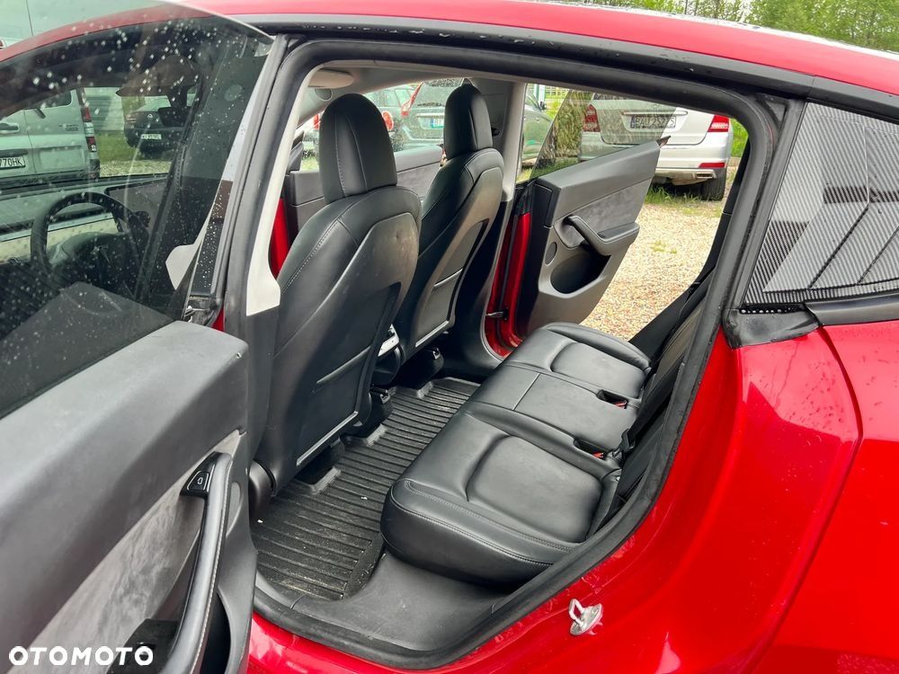 Tesla Model Y Long Range Dual Motor AWD - 15