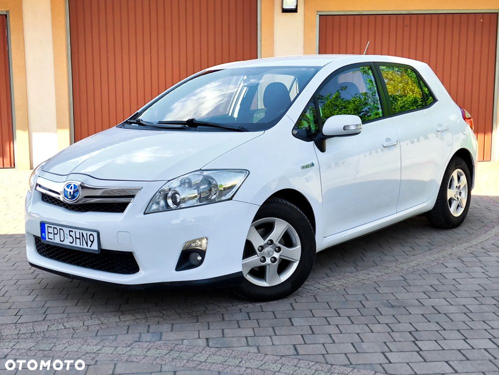 Toyota Auris 1.8 HSD Sol - 1