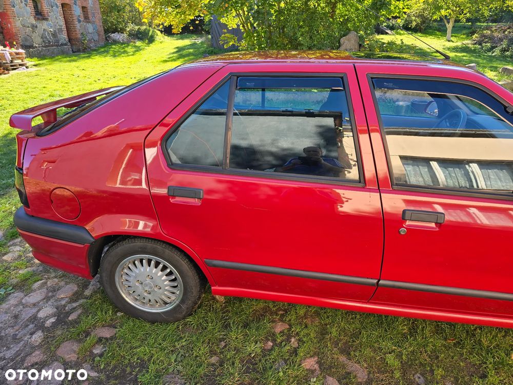 Renault 19 - 15