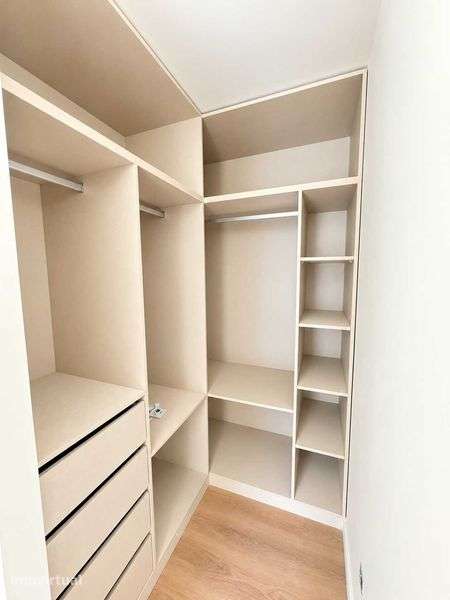 T2 totalmente remodelado | 64,5 m² | Fânzeres, Gondomar - Grande imagem: 5/6