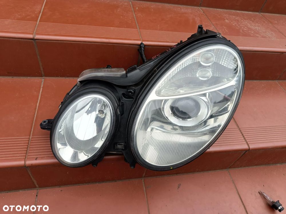 MERCEDES W211 LAMPA LEWA PRZÓD PRZEDNIA H7 EU - 1