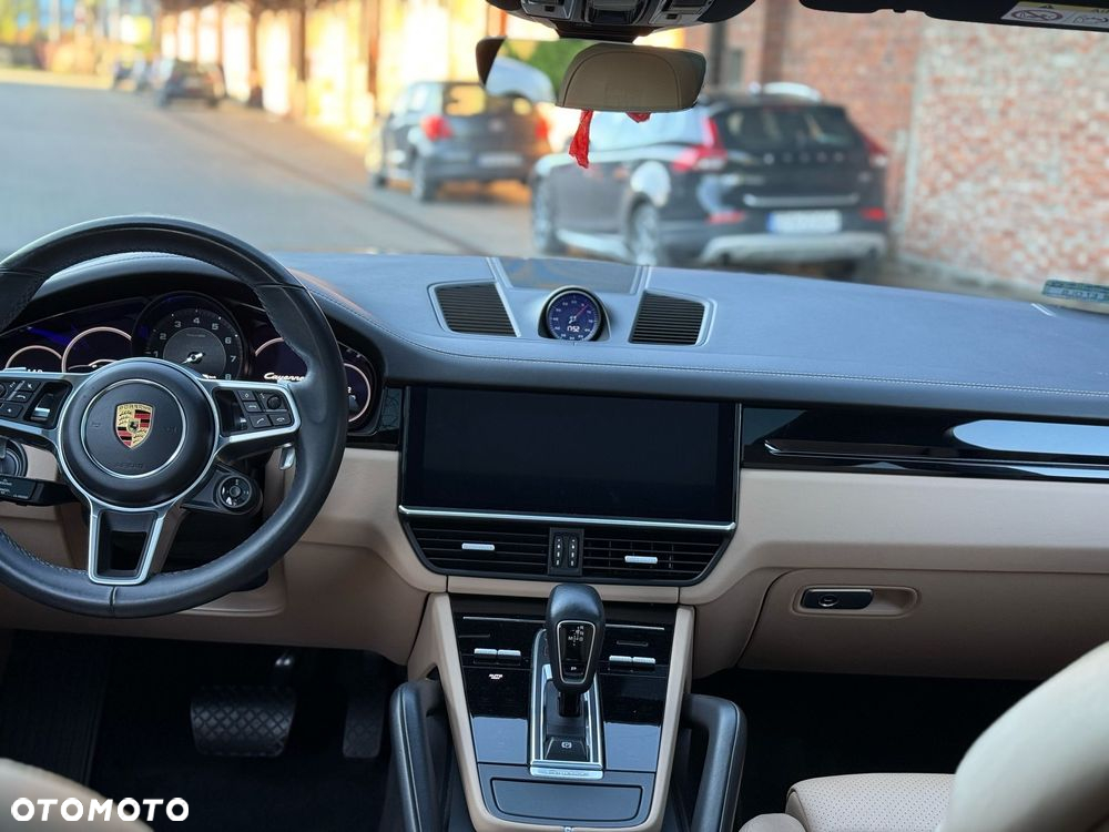 Porsche Cayenne Coupe - 24