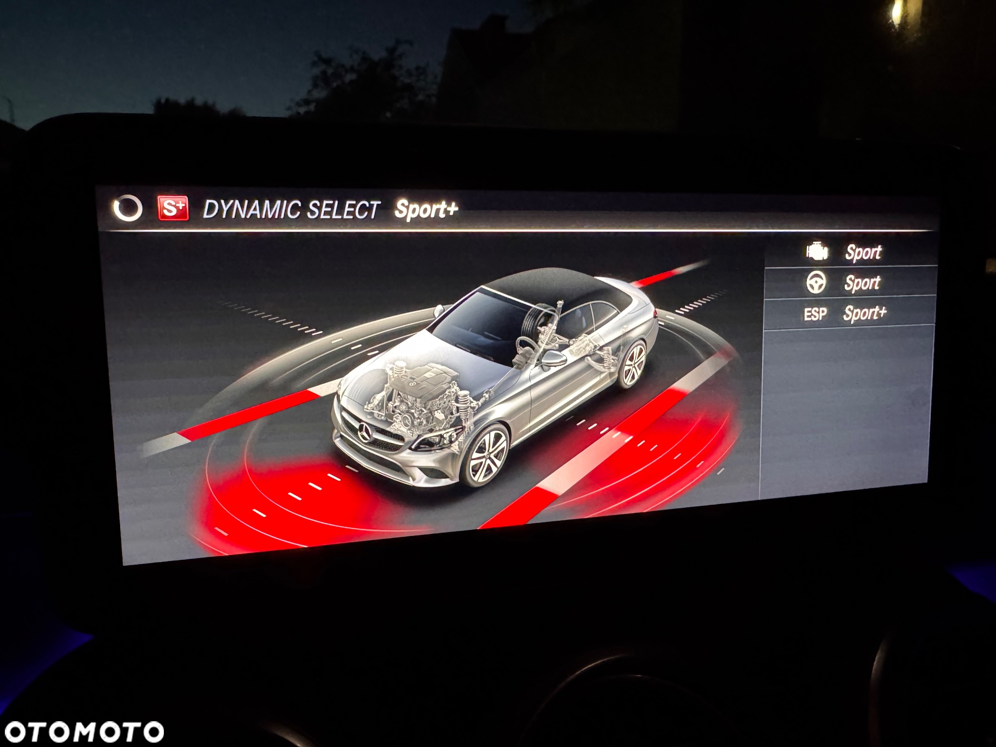 Mercedes-Benz Klasa C 300 4Matic 9G-TRONIC AMG Line - 34