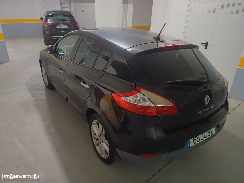 Renault Mégane 1.5 dCi Dynamique S - 2