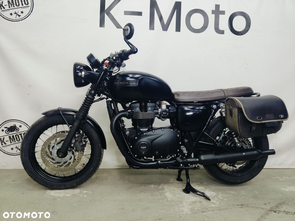 Triumph Bonneville - 18