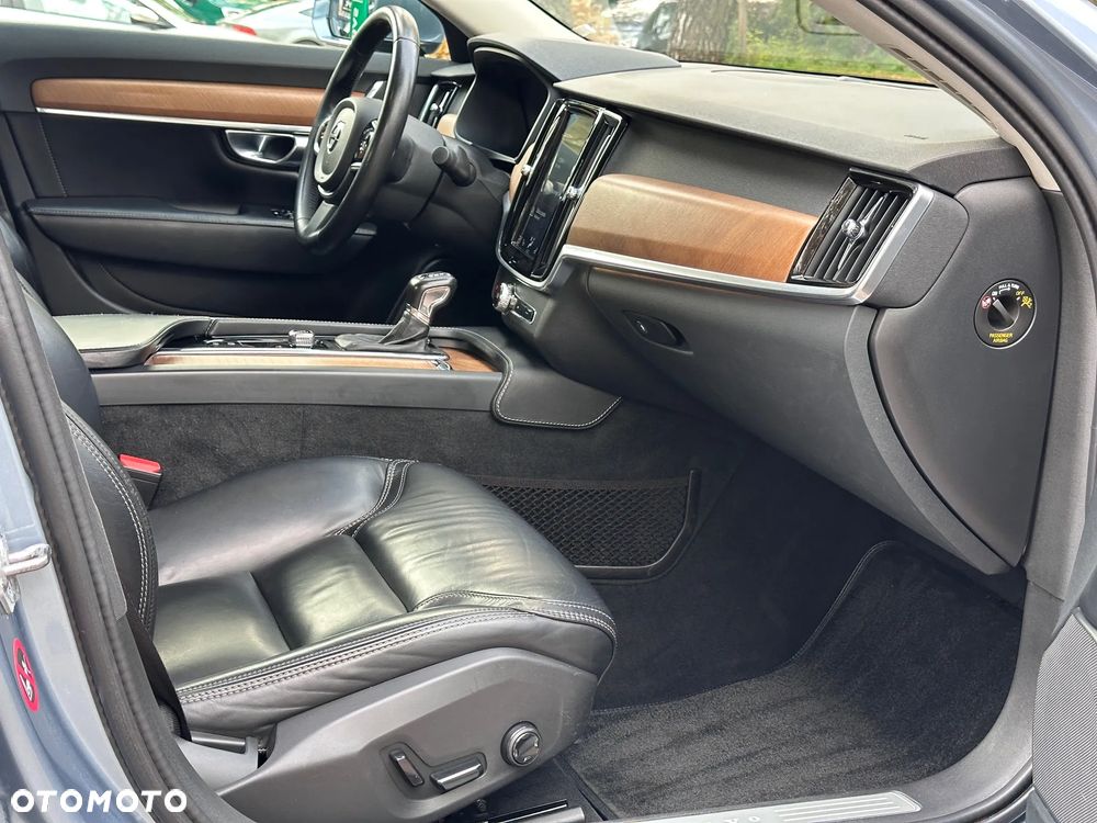 Volvo S90 D5 AWD Inscription - 32