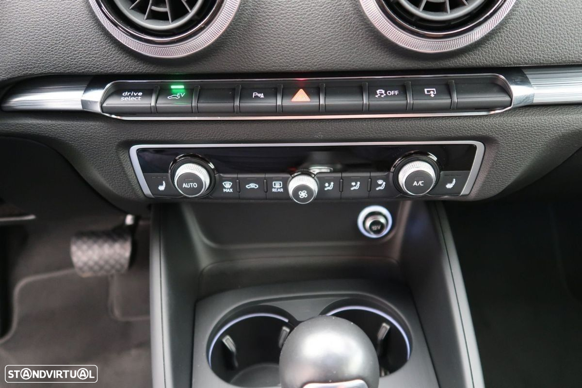 Audi A3 Sportback e-tron 1.4 TFSI Sport S tronic - 17