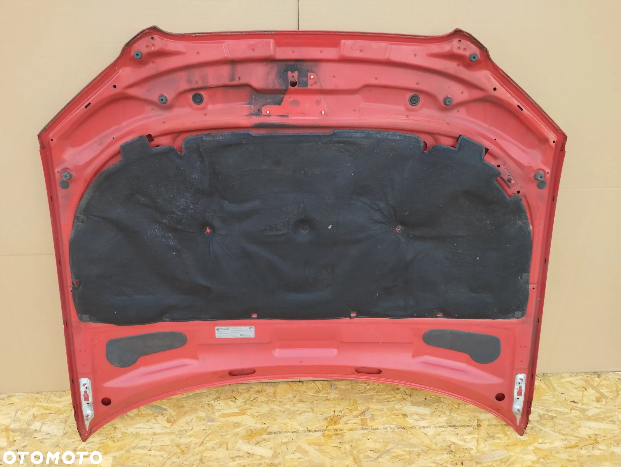 Audi A4 B7 04-08r maska - 4