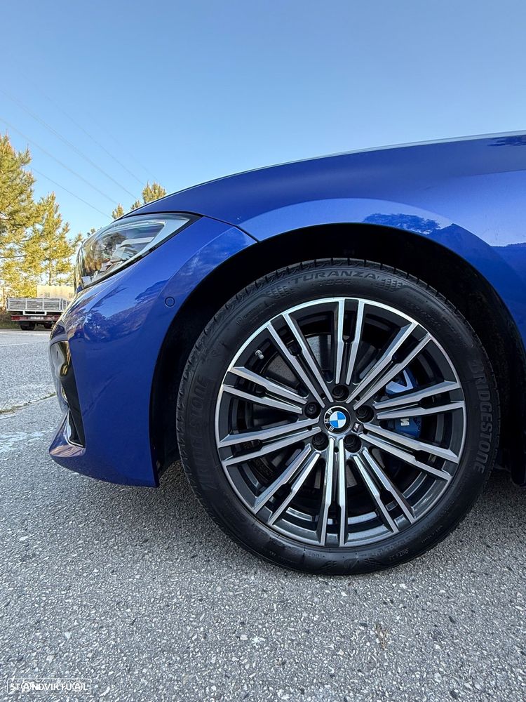 BMW 330 e Pack M Auto - 25