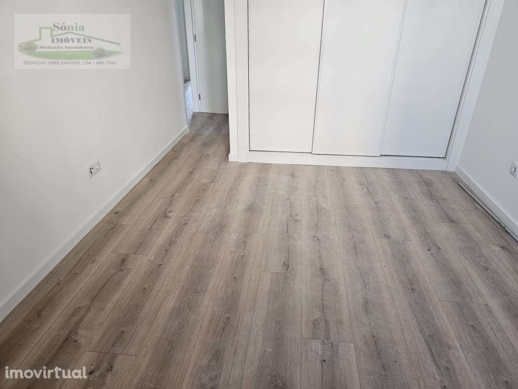 APARTAMENTO T3 EM MASSAMÁ PARA VENDA - Grande imagem: 5/16