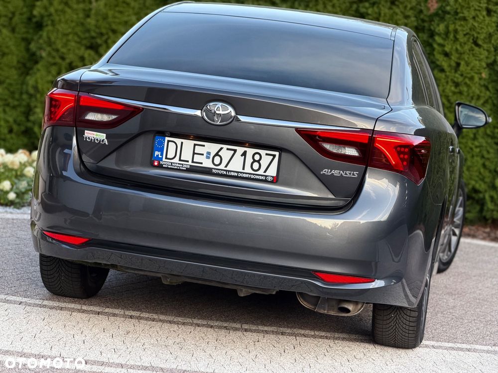 Toyota Avensis 2.0 Prestige MS - 22