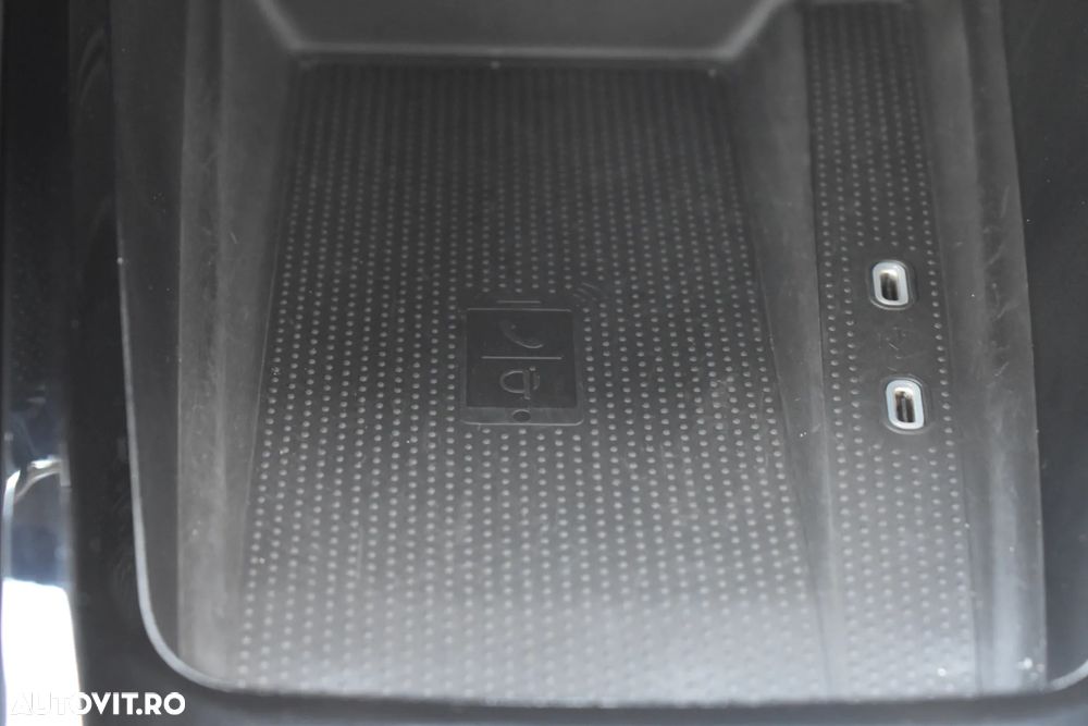 Skoda Octavia 2.0 TDI DSG 4X4 Style - 35