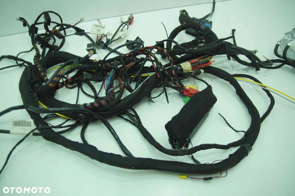 WIAZKA MODUŁU ŁADOWANIA AKUMULATORA A2305404006 MERCEDES SL R230 02 - 6