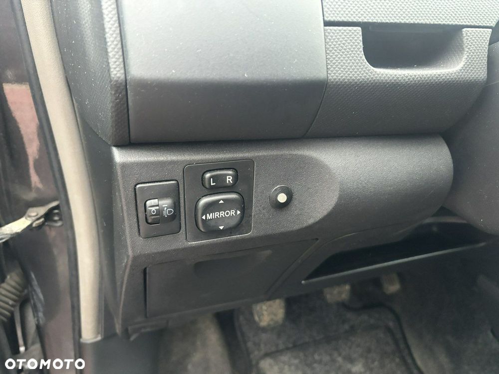 Toyota Yaris 1.3 VVT-i Cool - 15