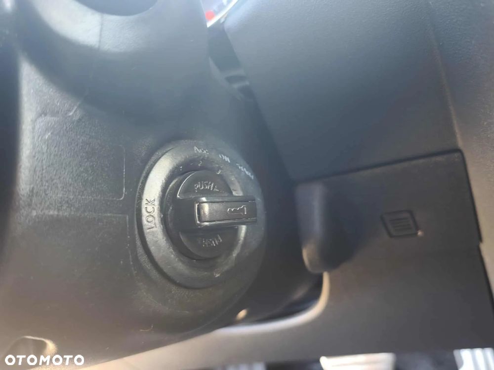 Nissan Qashqai+2 2.0 4x4 Tekna CVT - 4