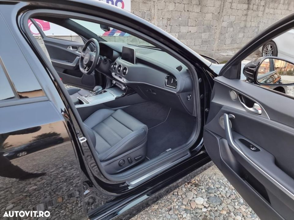 Kia Stinger 2.2 CRDI AWD GT Line - 24