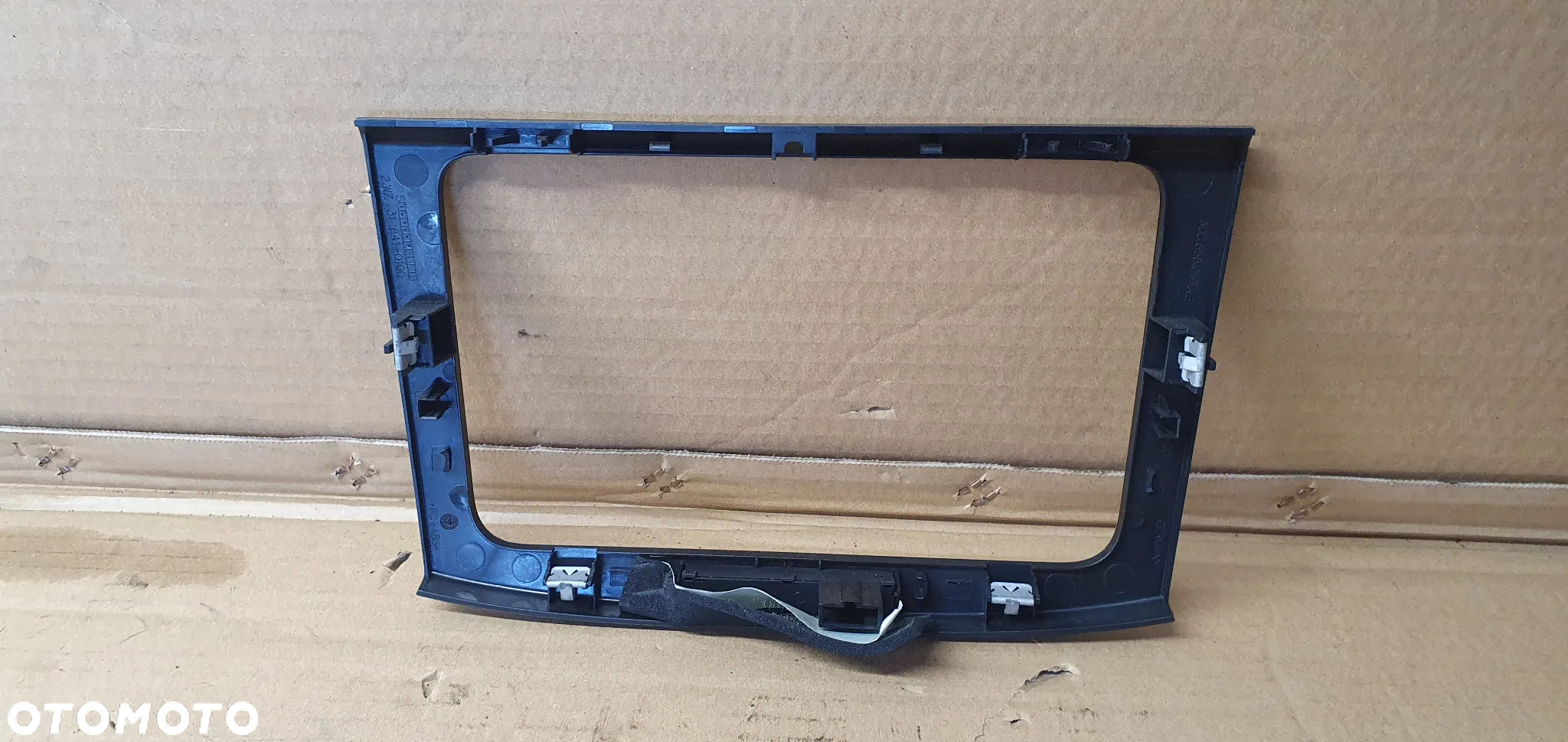 Ramka radia konsoli dekor VW Passat B6 3C0858069AE - 6