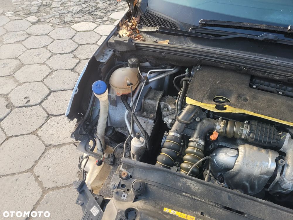 Citroën C4 BlueHDi 100 Business Class - 24