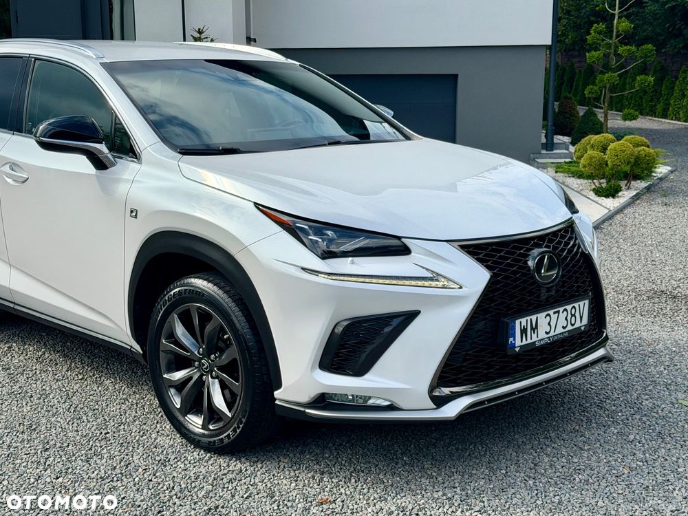 Lexus NX 300 F Sport AWD - 2