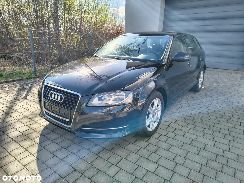 Audi A3 Sportback 1.6 TDI Attraction - 3