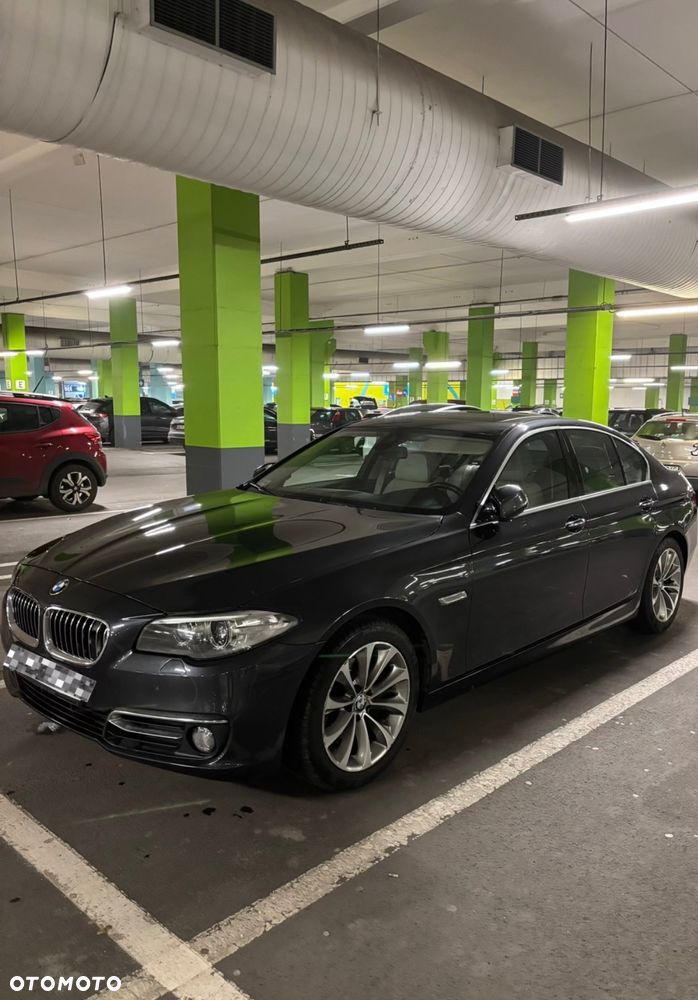 BMW Seria 5 520d Luxury Line - 11