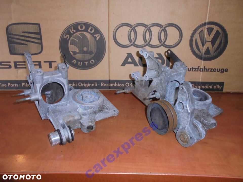 AUDI A6 C5 2.5TDI ŁAPA UCHWYT NAPINACZA 059145169 - 1