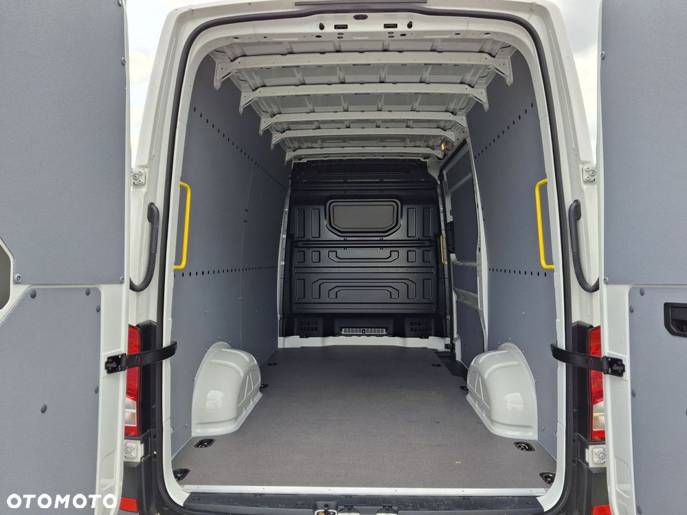 Volkswagen Crafter - 10