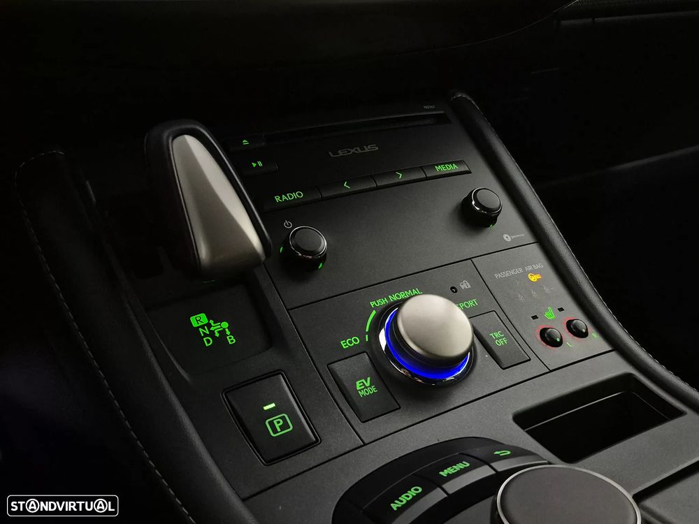 Lexus CT 200h F Sport+ - 23