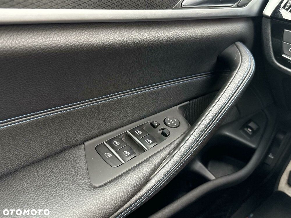 BMW Seria 5 520d M Sport - 19