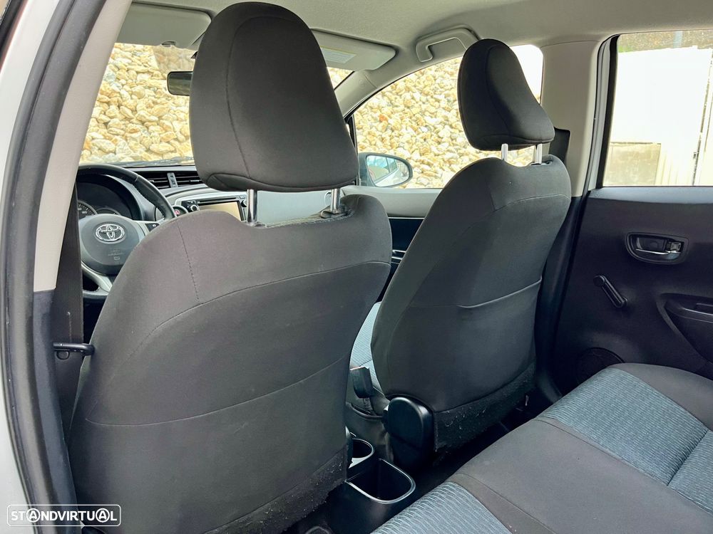 Toyota Yaris 1.4 D-4D ACtive+AC - 32