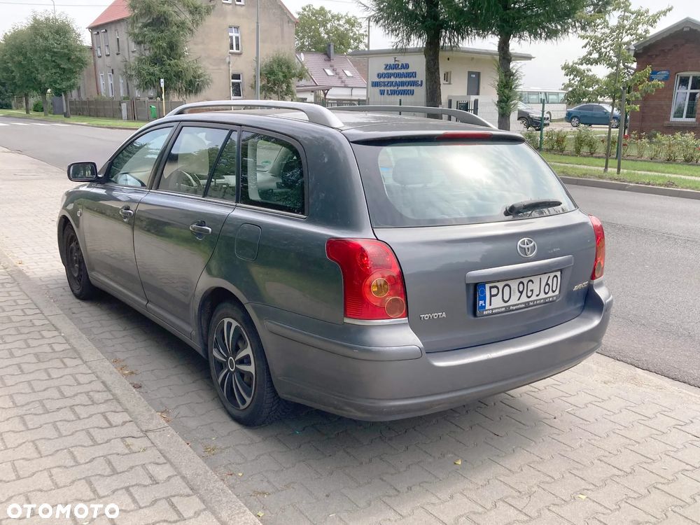 Toyota Avensis 1.8 VVT-i Sol - 5