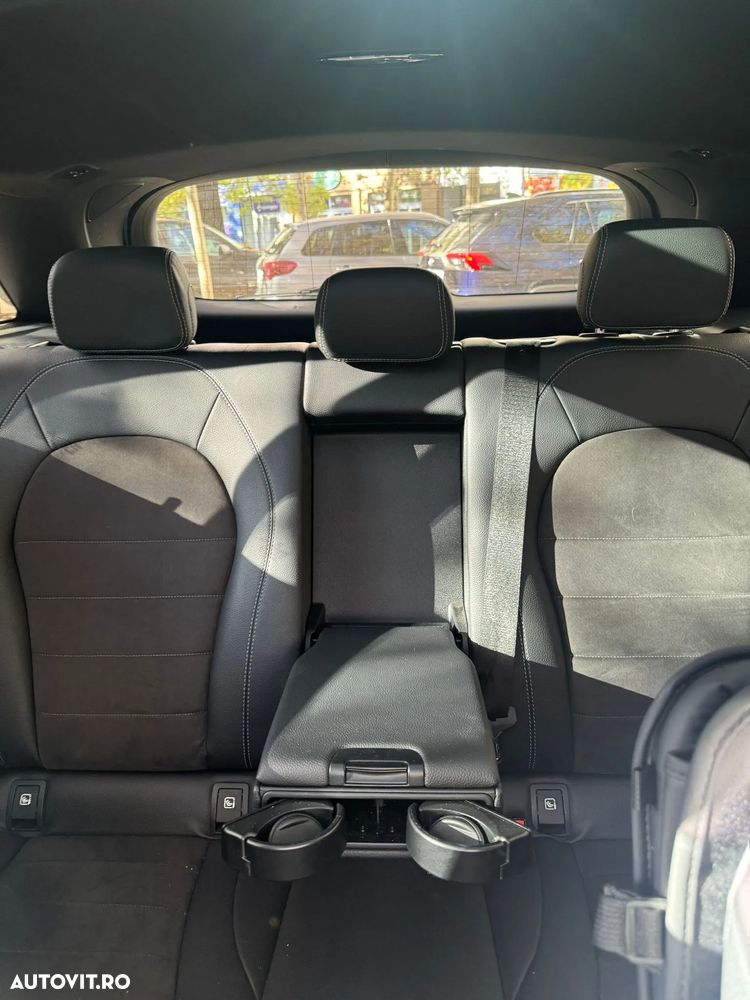 Mercedes-Benz GLC 250 d 4Matic 9G-TRONIC AMG Line - 33