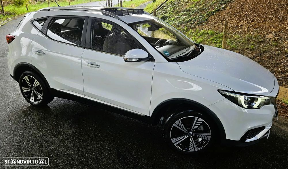 MG ZS Luxury - 5