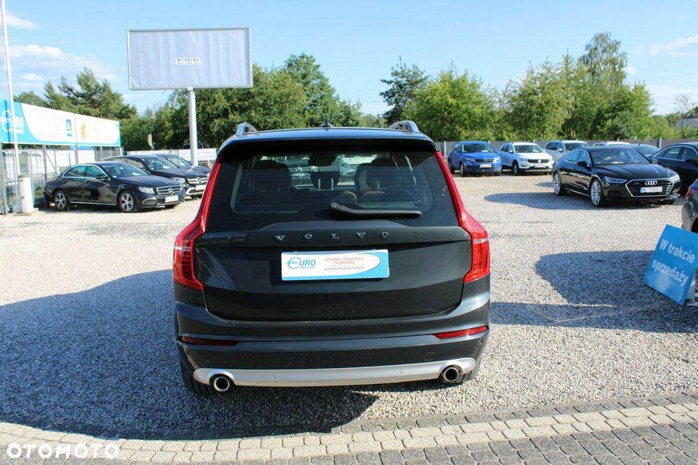 Volvo XC 90 - 8