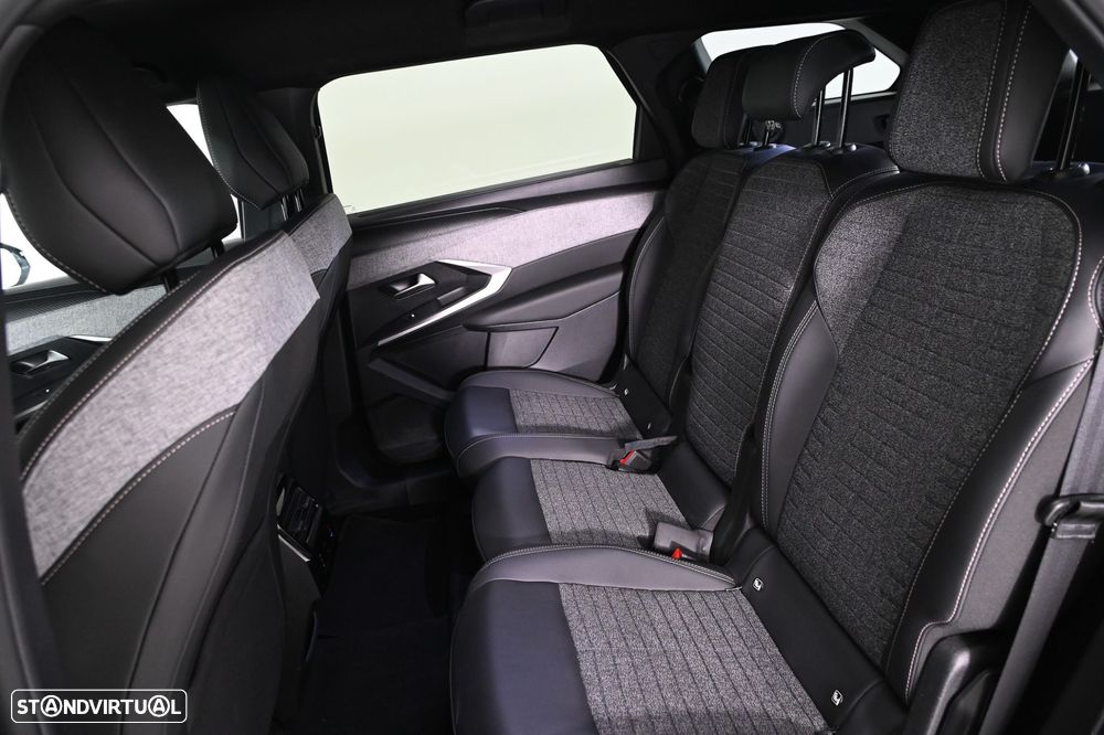 Peugeot 5008 1.2 Hybrid Allure Pack e-DCS6 - 25