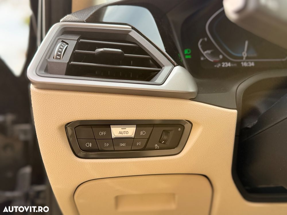 BMW Seria 3 330e Aut. - 18