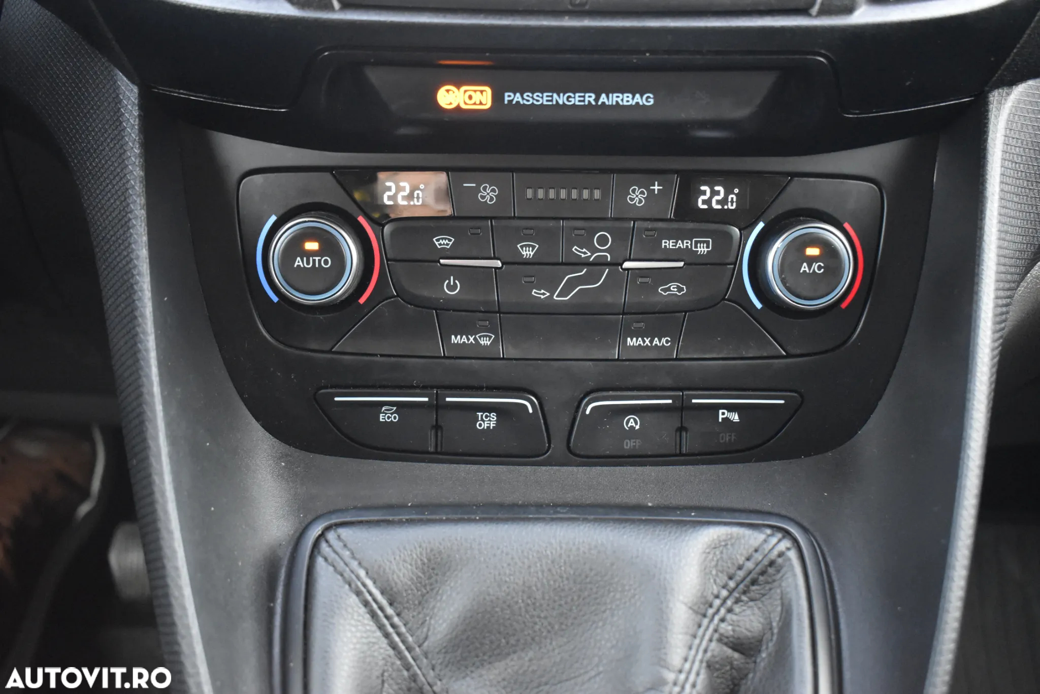 Ford Transit Connect - 24