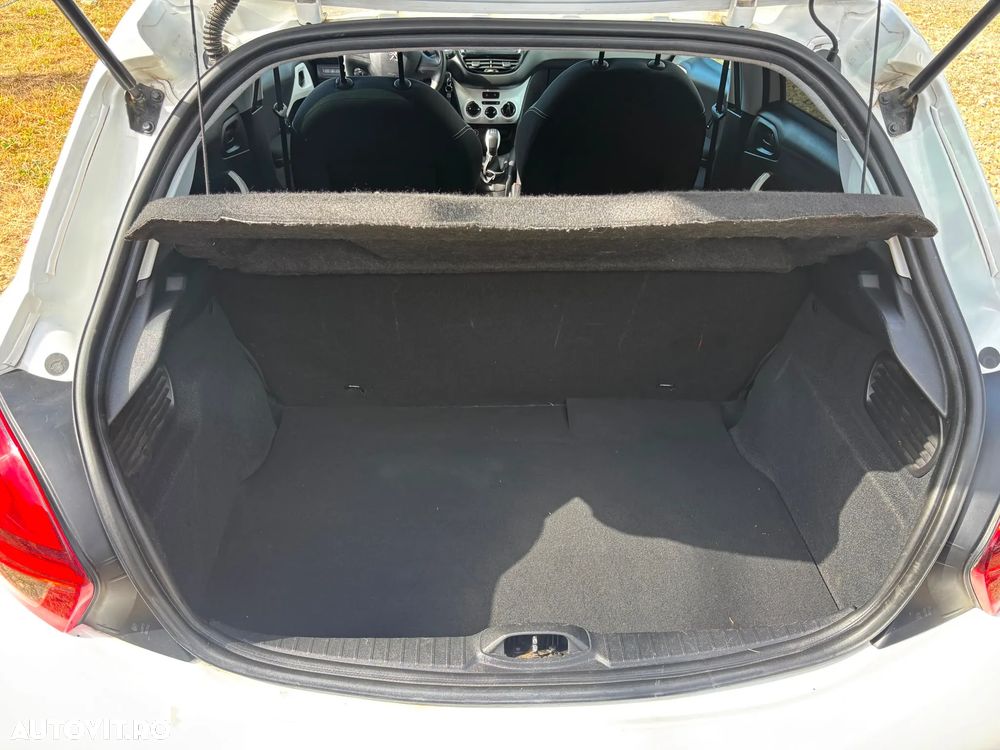 Peugeot 208 1.2 L PureTech Access - 24