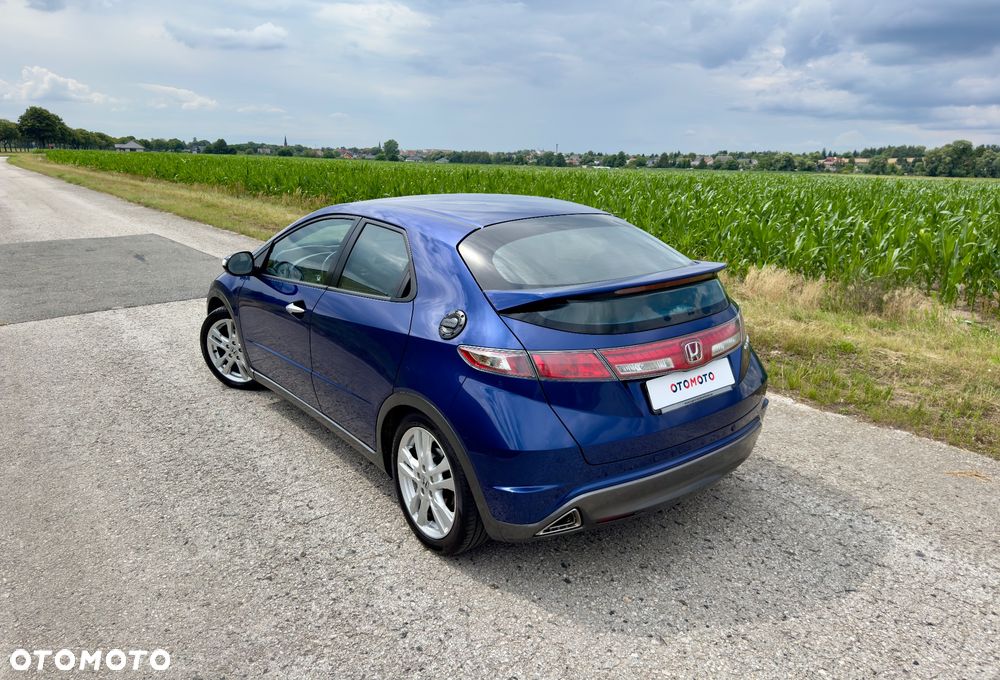 Honda Civic 1.8 Comfort - 3