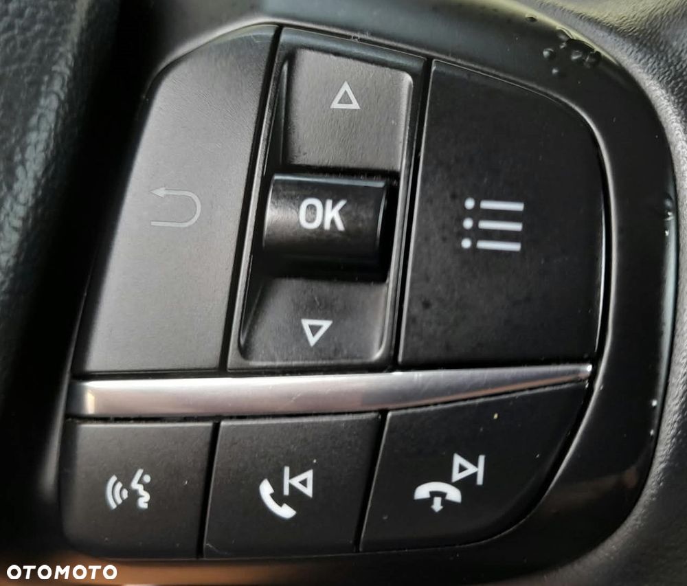 Ford Focus 1.0 EcoBoost STart-Stopp-System TITANIUM DESIGN - 19