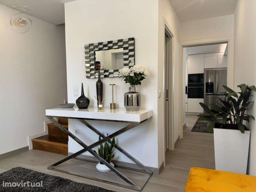 Moradia T3 para venda São João da Madeira - Grande imagem: 3/54