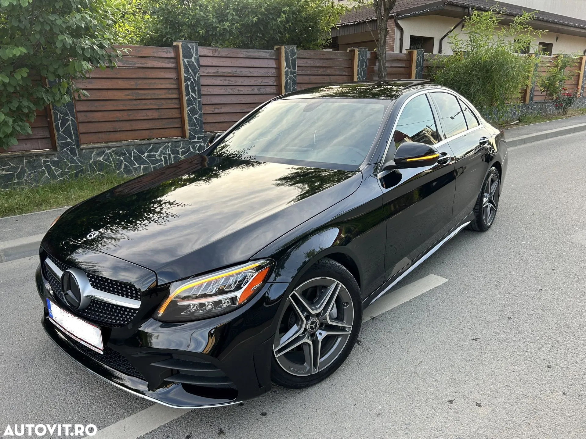 Mercedes-Benz C 300 9G-TRONIC AMG Line - 9