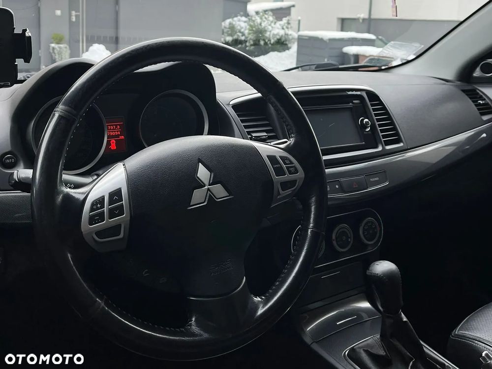 Mitsubishi Lancer 1.8 Intense - 8