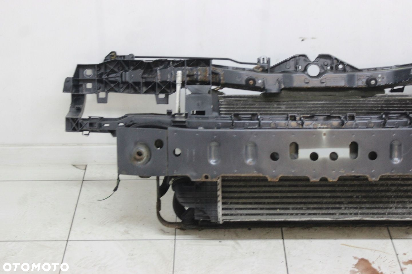 PAS PRZEDNI WZMOCNIENIE CHŁODNICE BELKA FORD FOCUS MK2 2007R- 1.6 TDCI - 7