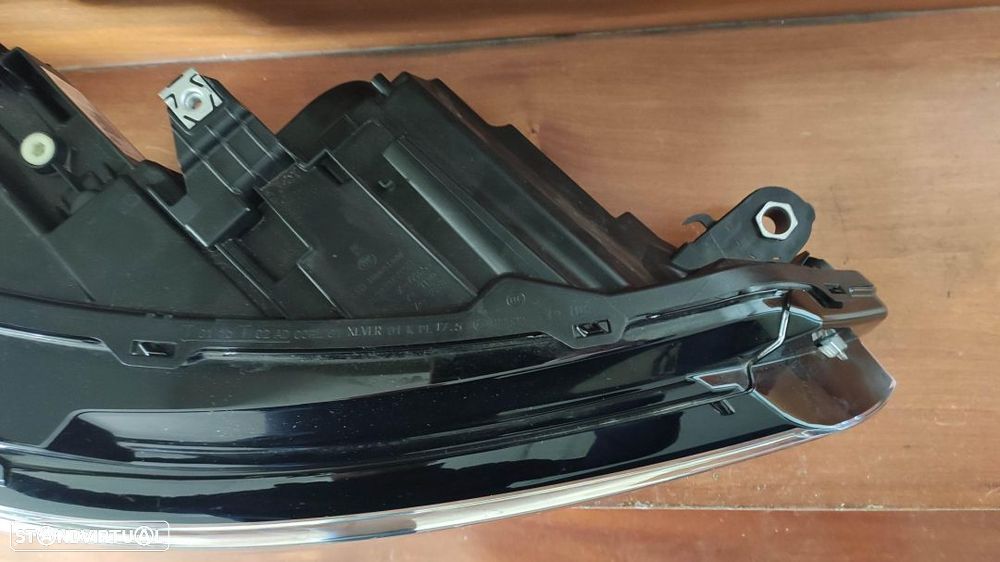 farol direito full Led Golf 8 - 7